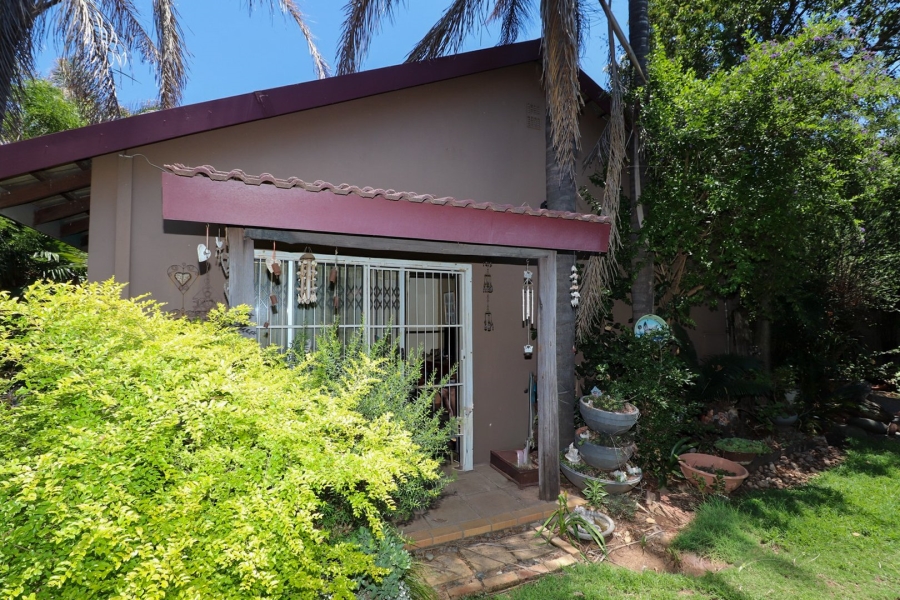 3 Bedroom Property for Sale in Ellaton North West